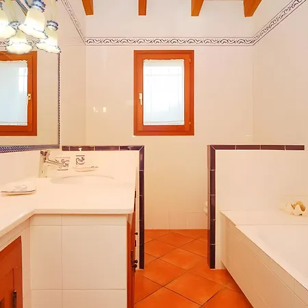 Villa Jardi *